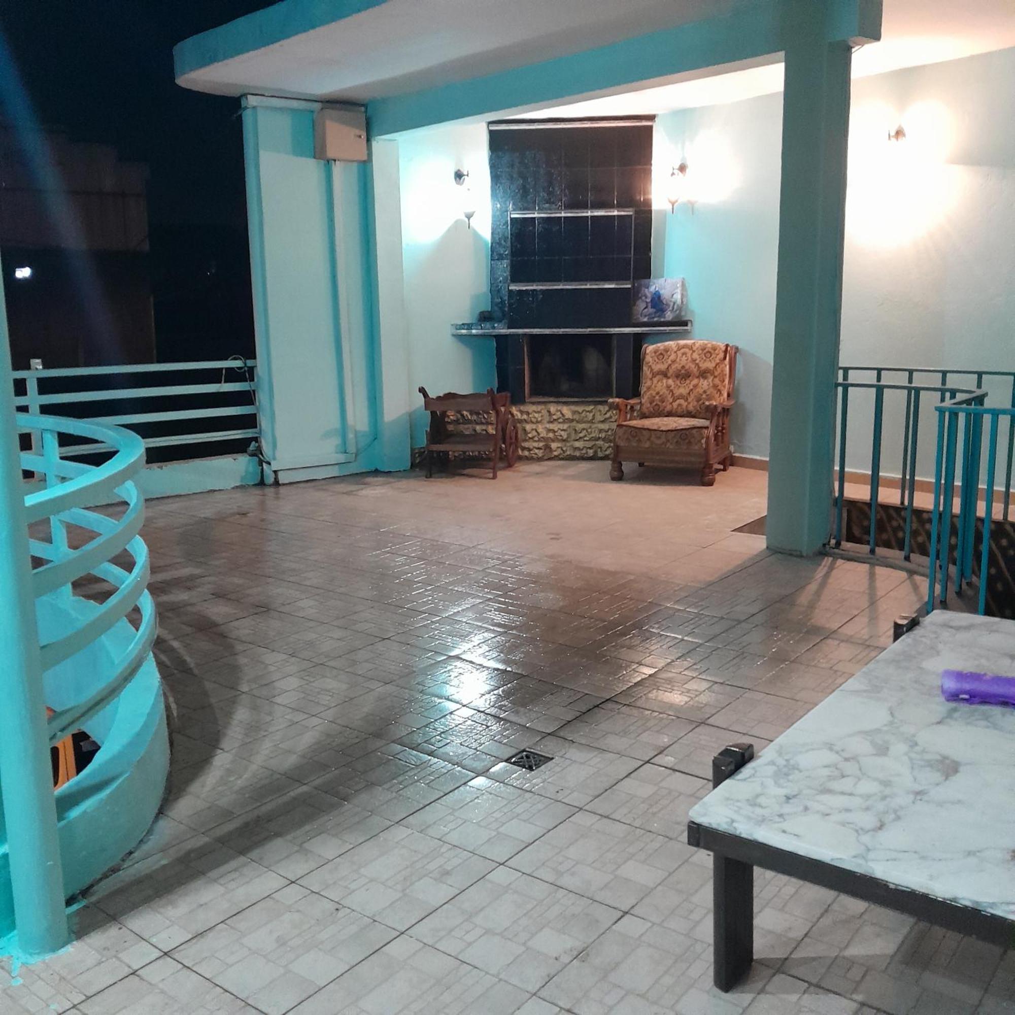 Hotel Nino And Ali Батуми Екстериор снимка