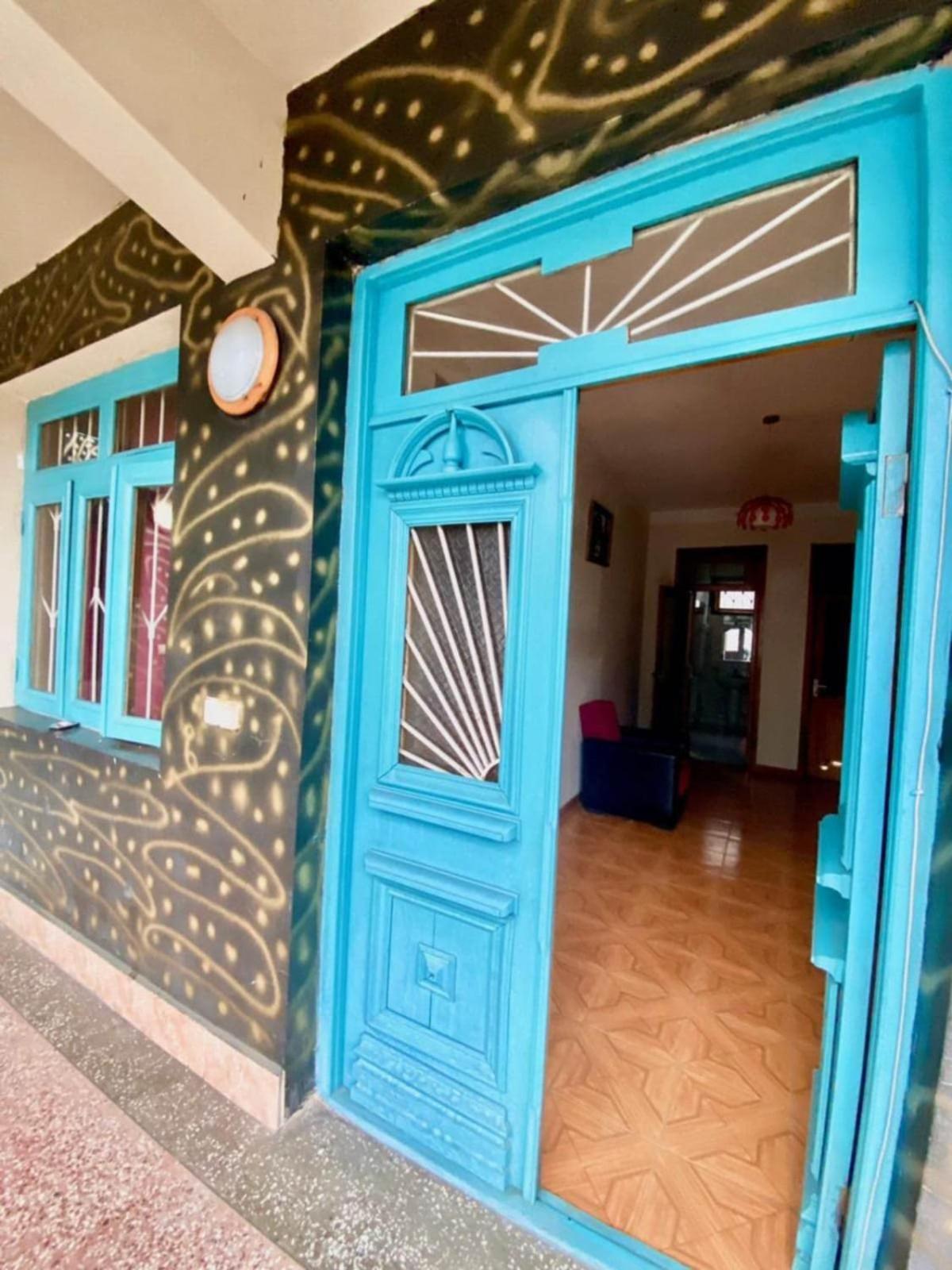 Hotel Nino And Ali Батуми Екстериор снимка